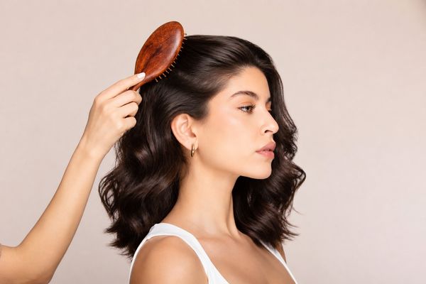 Kératine, Biotine, L-Cystine : Rôle et bienfaits pour les cheveux